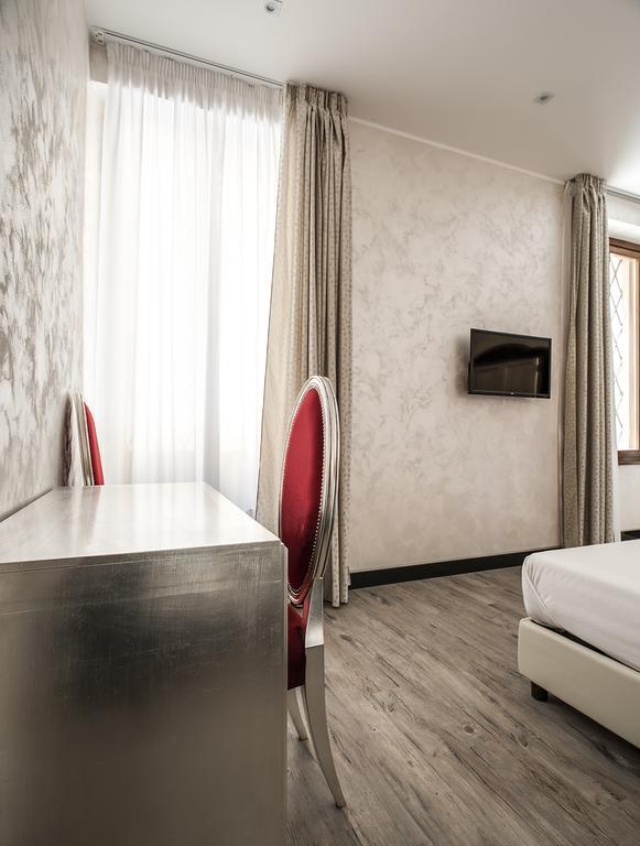 Arena Easy Suites Guesthouse Verona Exteriör bild